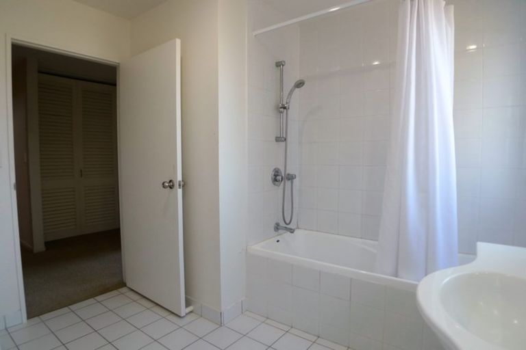 Photo of property in 60 Jutland Road, Hauraki, Auckland, 0622