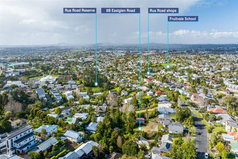 Photo of property in 8b Eastglen Road, Glen Eden, Auckland, 0602