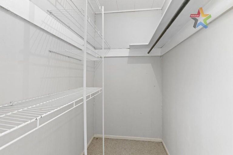 Photo of property in 8c Montgomery Crescent, Clouston Park, Upper Hutt, 5018