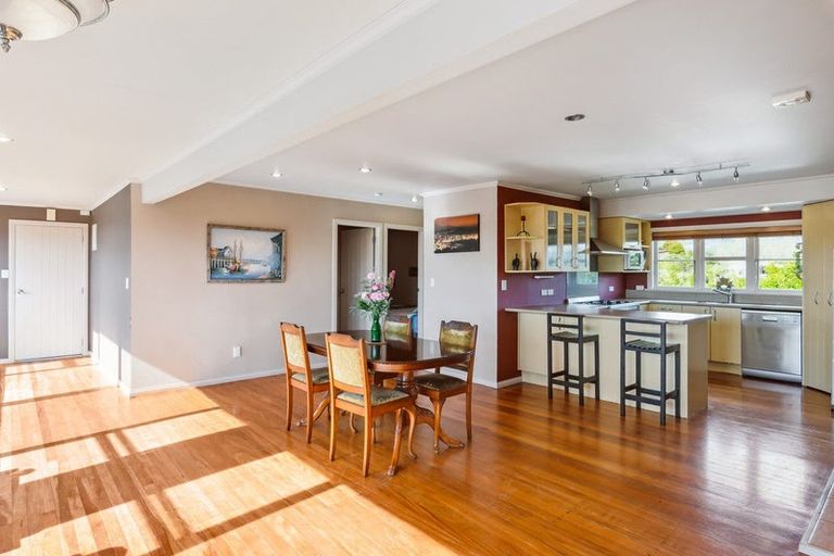 Photo of property in 6 Ruru Road, Otaihanga, Paraparaumu, 5036