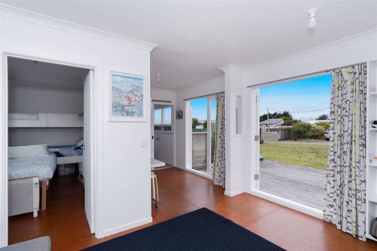 Photo of property in 82 Kahukura Avenue, Waitarere Beach, Levin, 5510