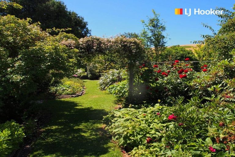 Photo of property in 108 Limeworks Road, Circle Hill, Milton, 9291