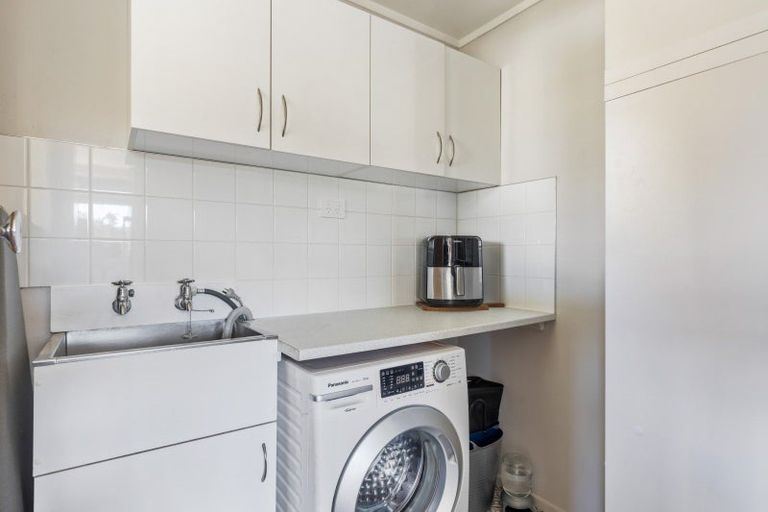 Photo of property in 65a Riversdale Drive, Merrilands, New Plymouth, 4312