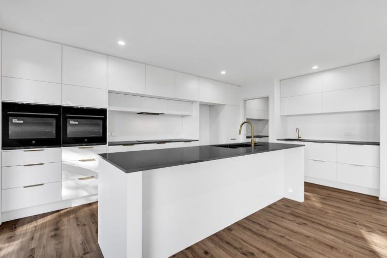 Photo of property in 74 Turuturu Road, Hawera, 4674