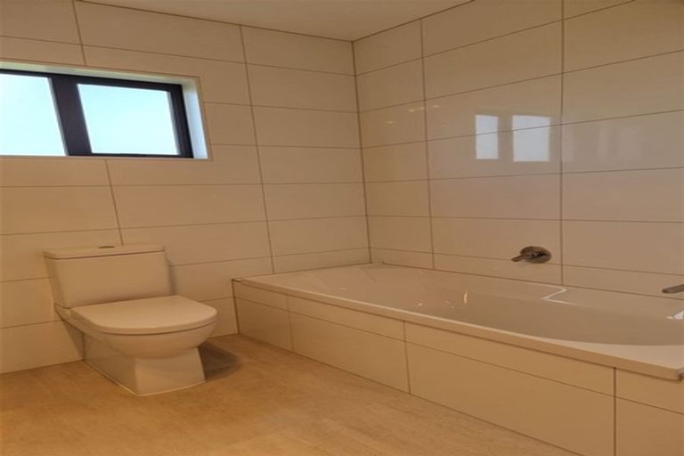 Photo of property in 1d Falabella Lane, Karaka, Papakura, 2113