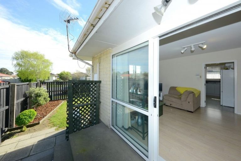 Photo of property in 1/102 Hay Street, Bromley, Christchurch, 8062