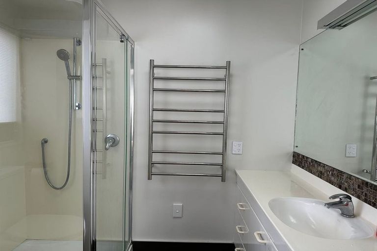 Photo of property in 59 Frank Nobilo Drive, Golflands, Auckland, 2013