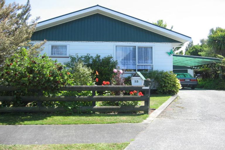 Photo of property in 15 Ferndale Place, Feilding, 4702