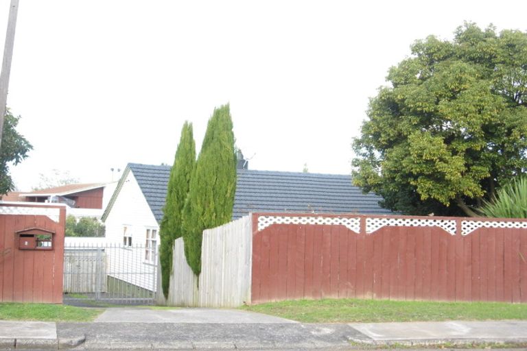 Photo of property in 8 Tui Crescent, Manurewa, Auckland, 2102