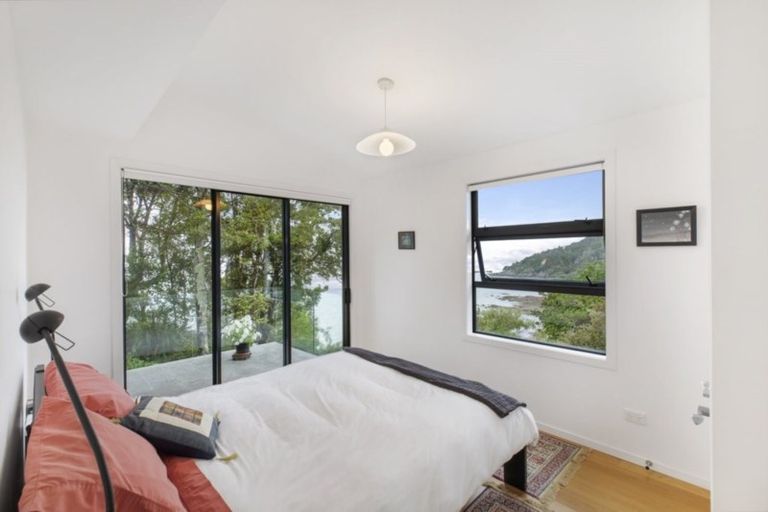 Photo of property in 177 Kawakawa Bay Coast Road, Kawakawa Bay, Papakura, 2585