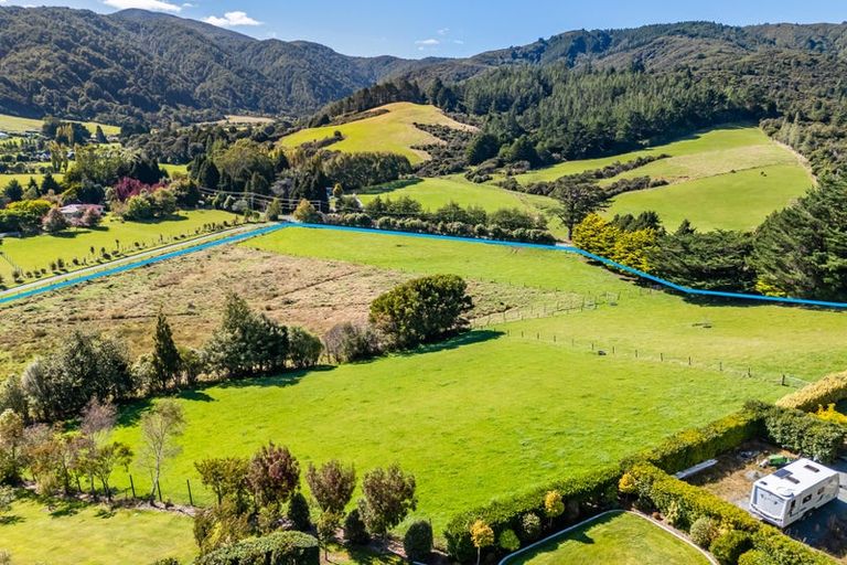 Photo of property in 225 Marchant Road, Kaitoke, Upper Hutt, 5018