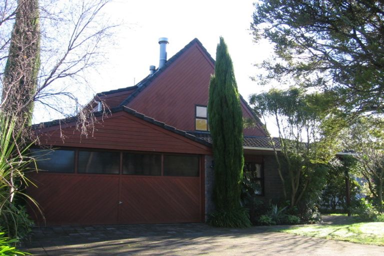 Photo of property in 59 Totara Crescent, Woburn, Lower Hutt, 5011