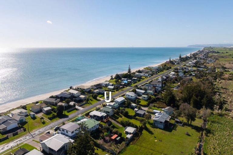Photo of property in 384 Pukehina Parade, Pukehina, Te Puke, 3189