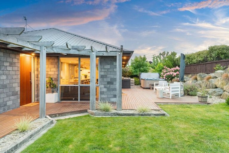 Photo of property in 18 Lancaster Lane, Waldronville, Dunedin, 9018