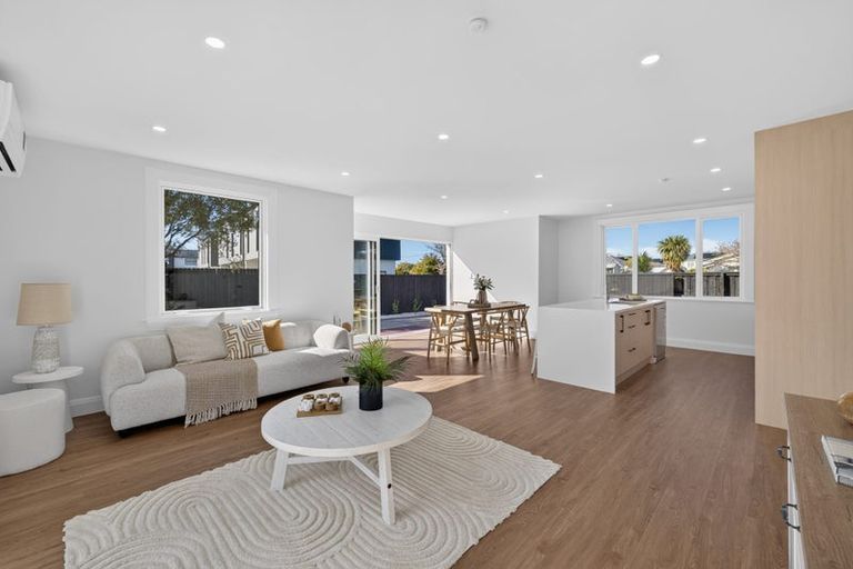 Photo of property in 61 Lindsay Street, St Albans, Christchurch, 8014