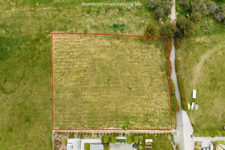 Photo of property in 19 Cunninghams Drive, Jacks Point, Queenstown, 9371