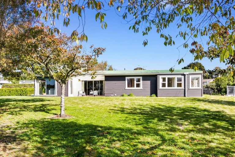 Photo of property in 80 Greenwood Road, Havelock North, 4130