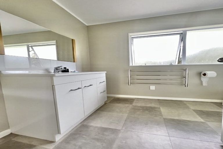 Photo of property in 37 Nicholas Road, Somerville, Auckland, 2014