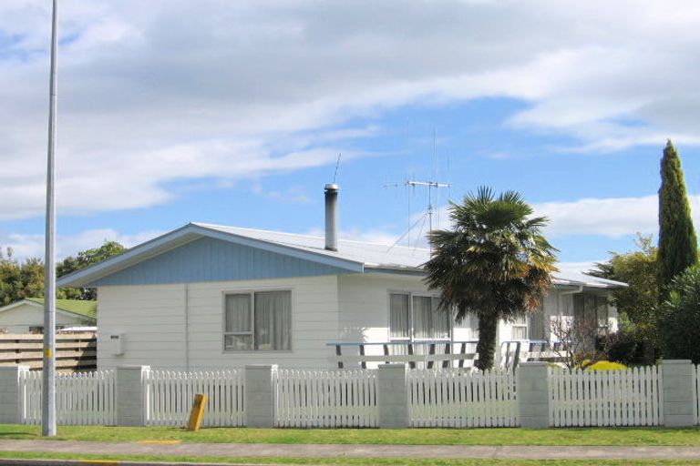 Photo of property in 36 Gloucester Road, Mount Maunganui, 3116