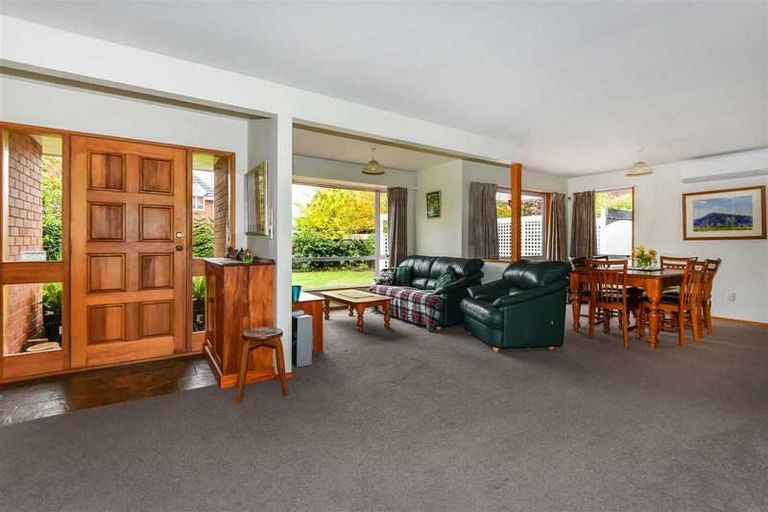 Photo of property in 12 Ilam Park Place, Ilam, Christchurch, 8041