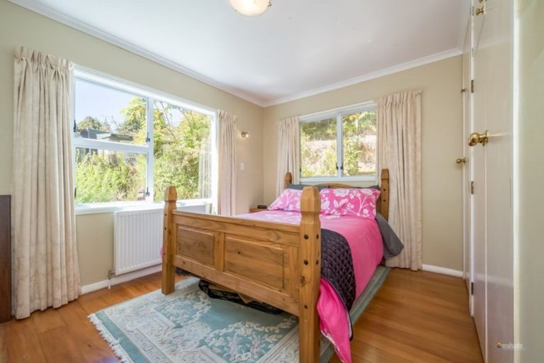 Photo of property in 124 Plateau Road, Te Marua, Upper Hutt, 5018