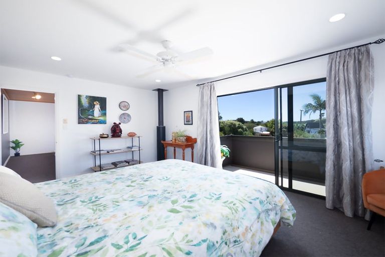 Photo of property in 28 Skudders Beach Road, Kerikeri, 0294