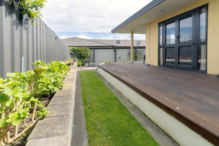 Photo of property in 71 Napier Road, Havelock North, 4130