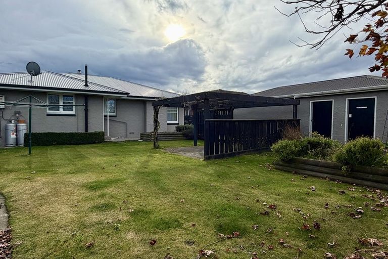 Photo of property in 17 Springbank Street, Bryndwr, Christchurch, 8053