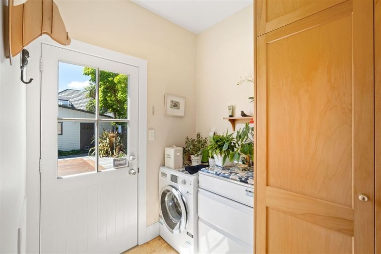 Photo of property in 52 Kilmarnock Street, Riccarton, Christchurch, 8011