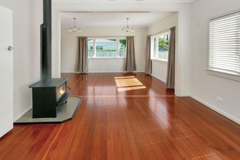 Photo of property in 11 Higgins Street, Marewa, Napier, 4110