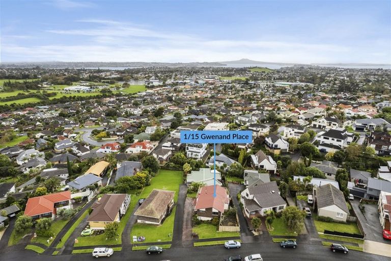 Photo of property in 1/15 Gwenand Place, Botany Downs, Auckland, 2010