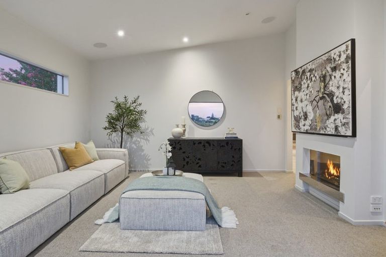 Photo of property in 48 Aurea Avenue, Pakuranga, Auckland, 2010