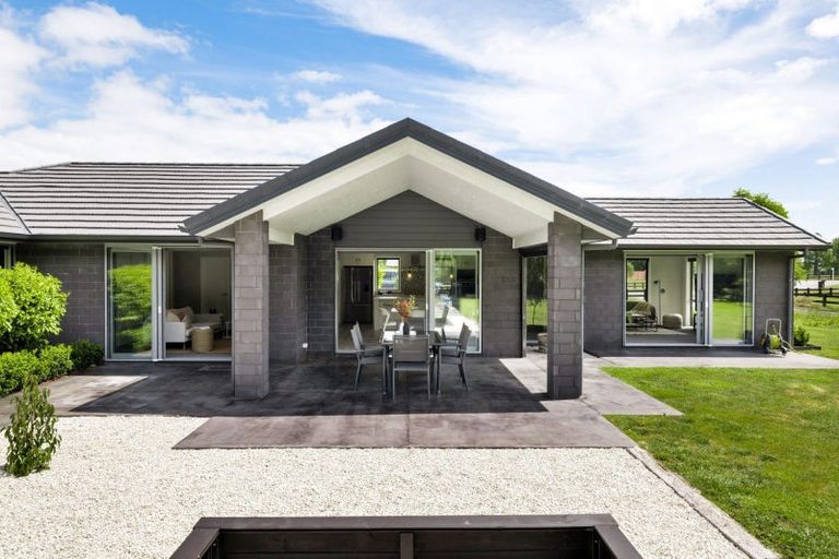 Photo of property in 5 South Oaks Close, Pukemoremore, Cambridge, 3493