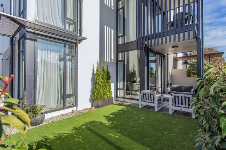 Photo of property in 1/50 Kilmore Street, Christchurch Central, Christchurch, 8013