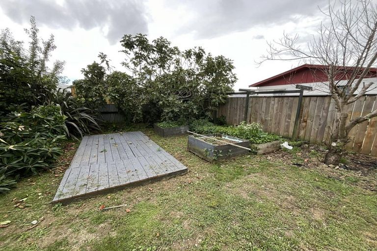 Photo of property in 32 Strathmore Avenue, Levin, 5510