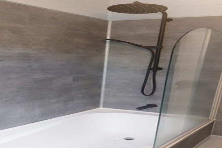 Photo of property in 75 Severn Street, Island Bay, Wellington, 6023