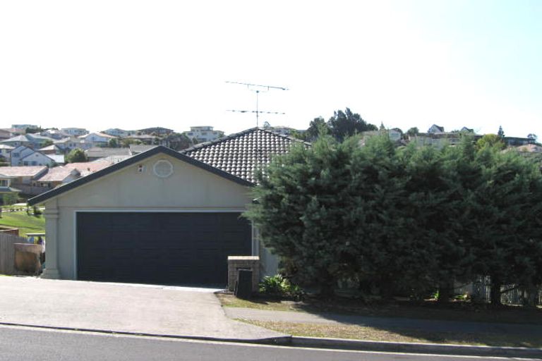 Photo of property in 4 Carnmore Place, Torbay, Auckland, 0630