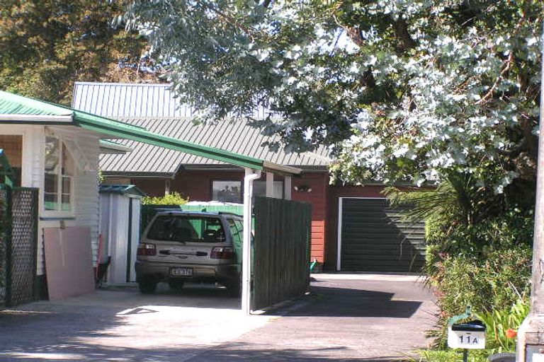 Photo of property in 2/11 Seine Road, Forrest Hill, Auckland, 0620