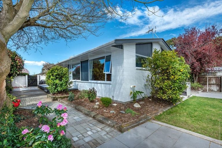 Photo of property in 7 Penwood Street, Russley, Christchurch, 8042