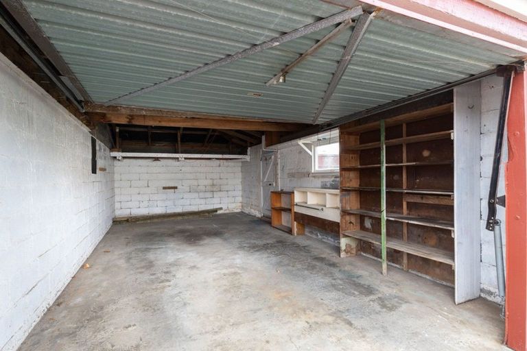 Photo of property in 84 Broadway, Waitara, 4320