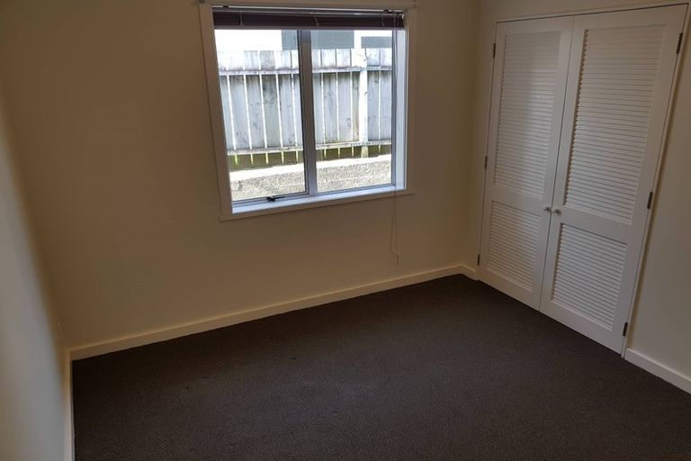 Photo of property in 10 The Quadrant, Miramar, Wellington, 6022