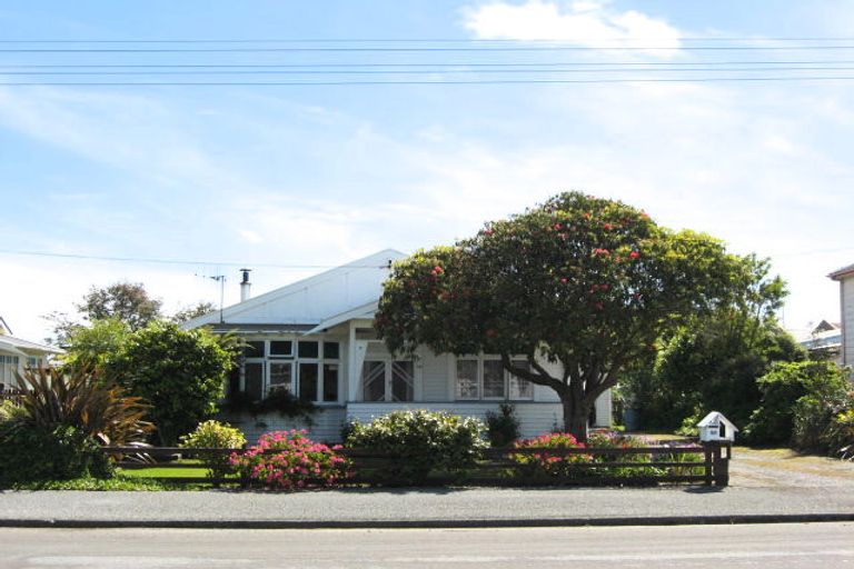 Photo of property in 88 Russell Street, Westport, 7825