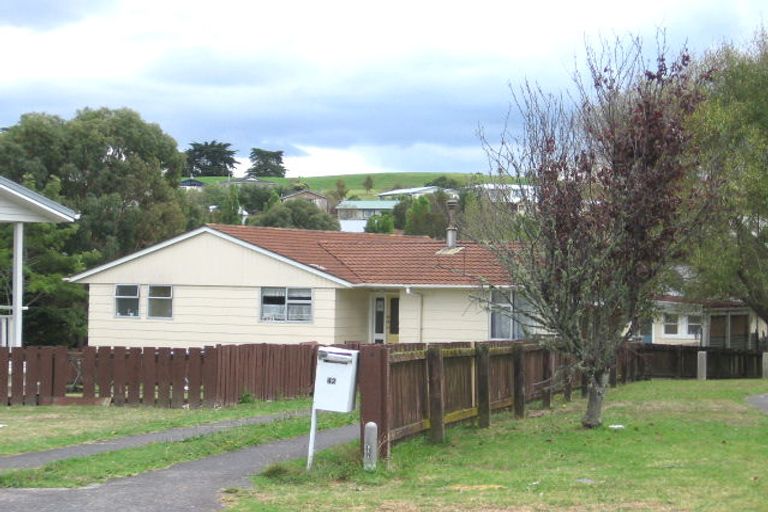 Photo of property in 42 Brougham Place, West Harbour, Auckland, 0618