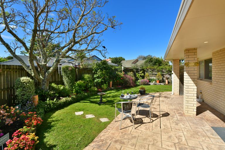 Photo of property in 37 Motutapu Avenue, Manly, Whangaparaoa, 0930