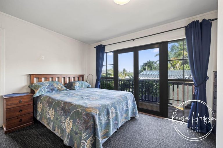 Photo of property in 10 Regent Street, Whakapirau, Maungaturoto, 0583