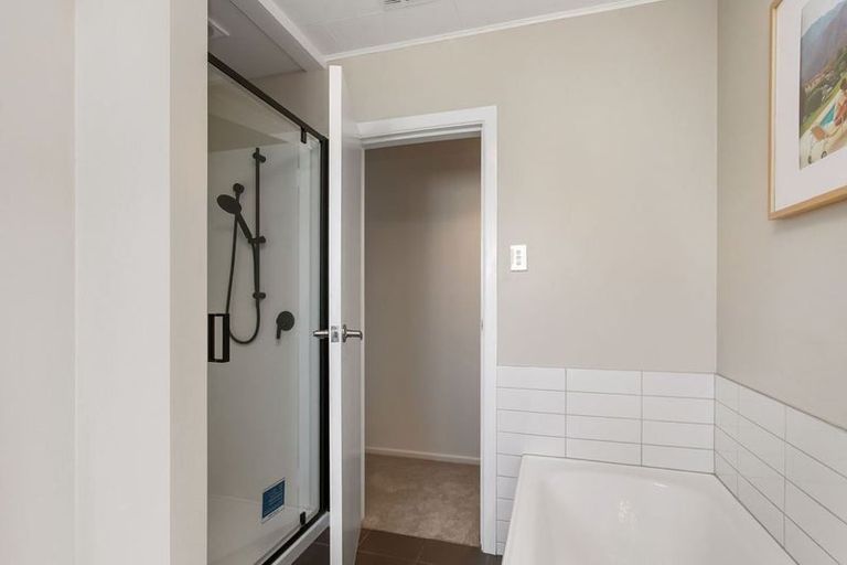 Photo of property in 2/13 Claremont Avenue, Papanui, Christchurch, 8053