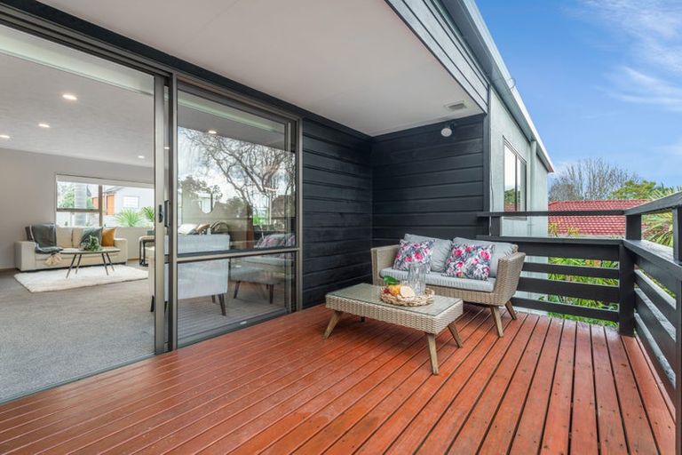 Photo of property in 11 Stevenson Way, Cockle Bay, Auckland, 2014