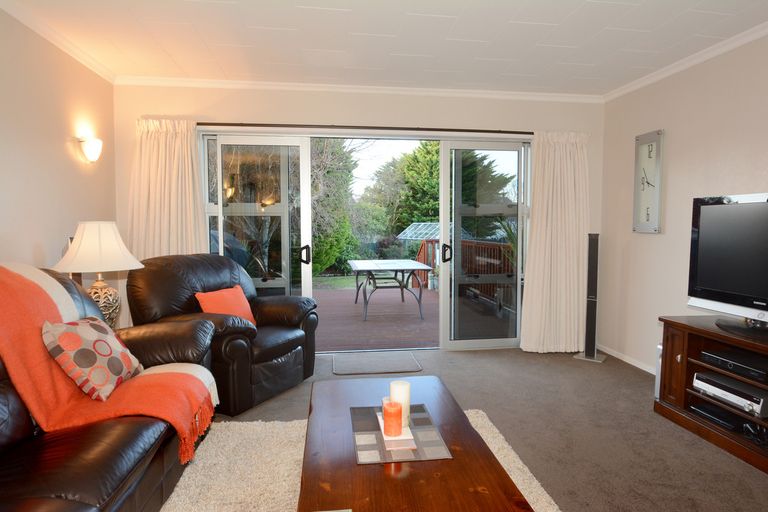 Photo of property in 13 Estuary Crescent, Fairfield, Dunedin, 9018