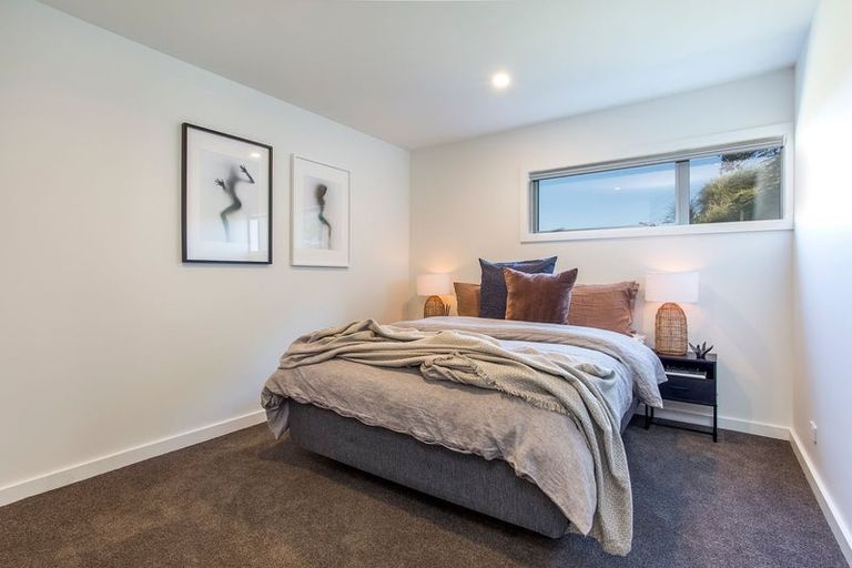 Photo of property in 8b Huka Road, Birkenhead, Auckland, 0626