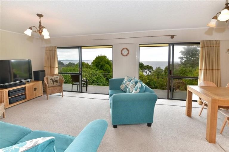 Photo of property in 4 Lea Place, Stanmore Bay, Whangaparaoa, 0932